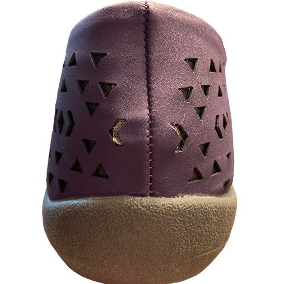 Muk Luks Lukees Sport Size 6 Mary Jane Stretchy Strap Loafers - Picture 5 of 9